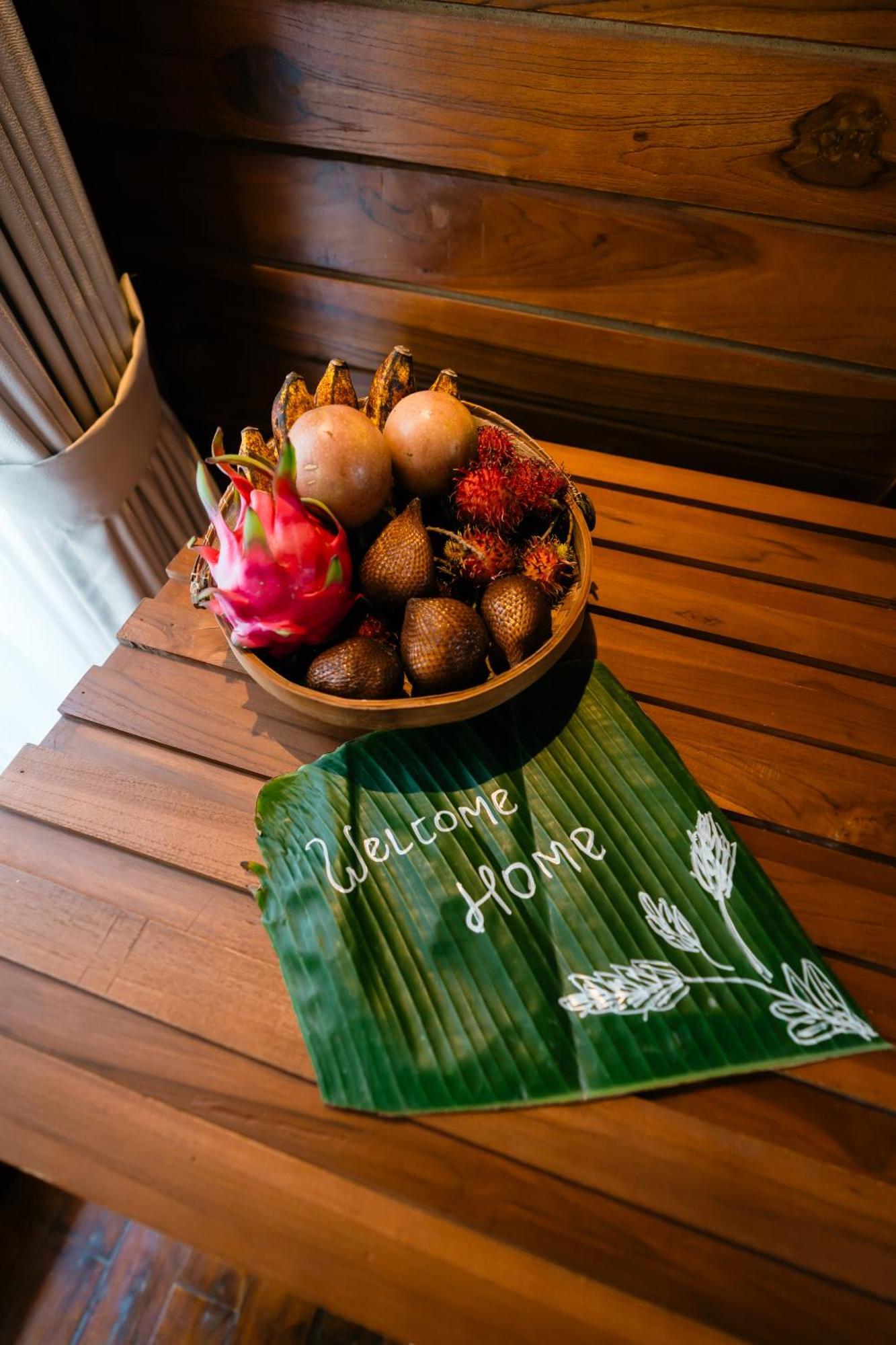 Ngesil Private Joglo & Pool Hotel Ubud Exterior foto